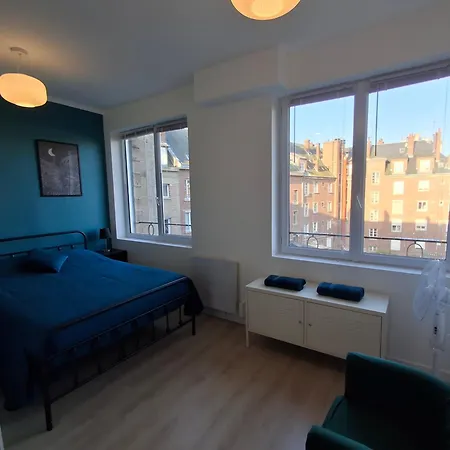 Gold & Black - Hypercentre Lägenhet